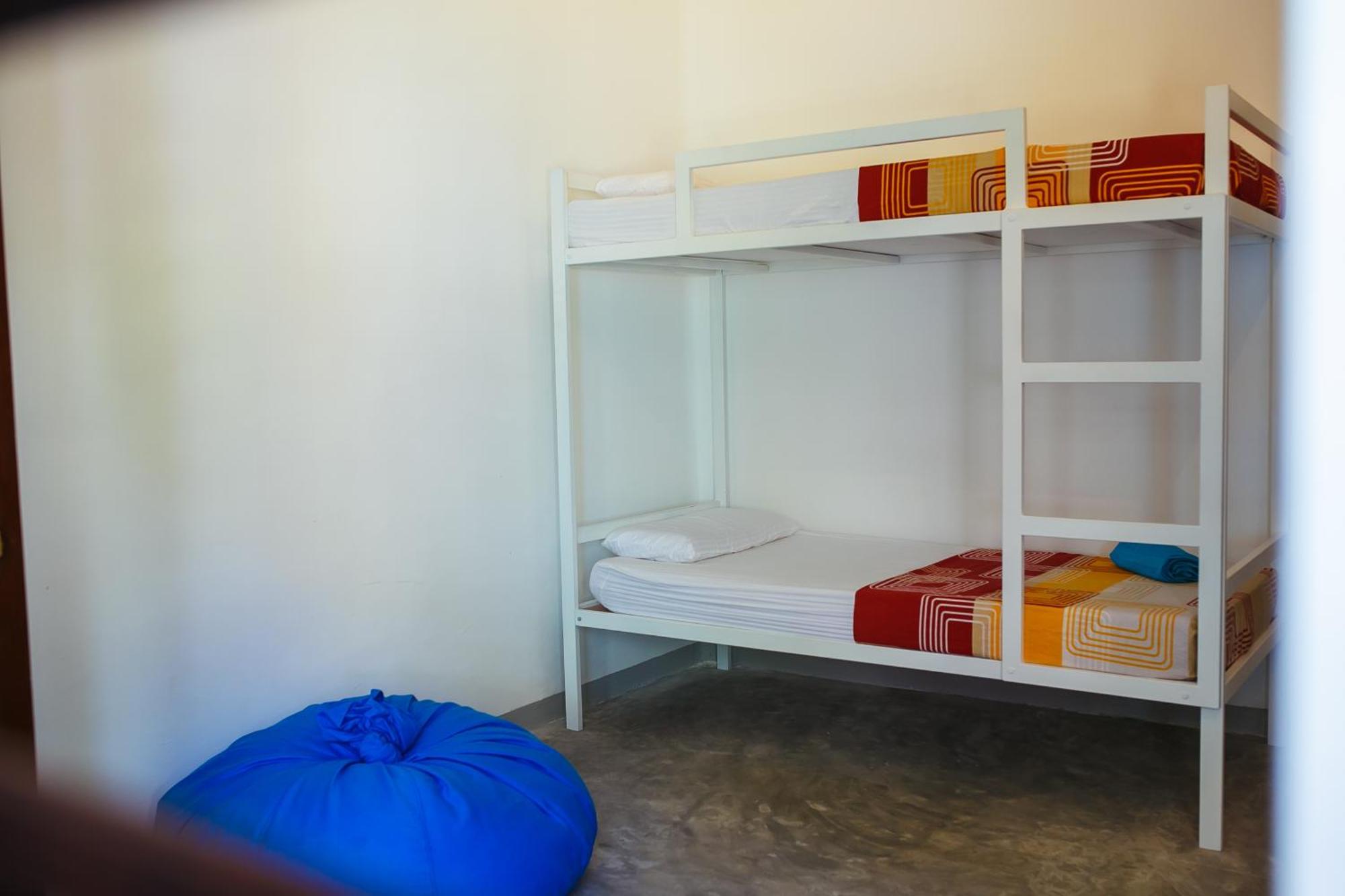 Hostel First Mirissa Extérieur photo