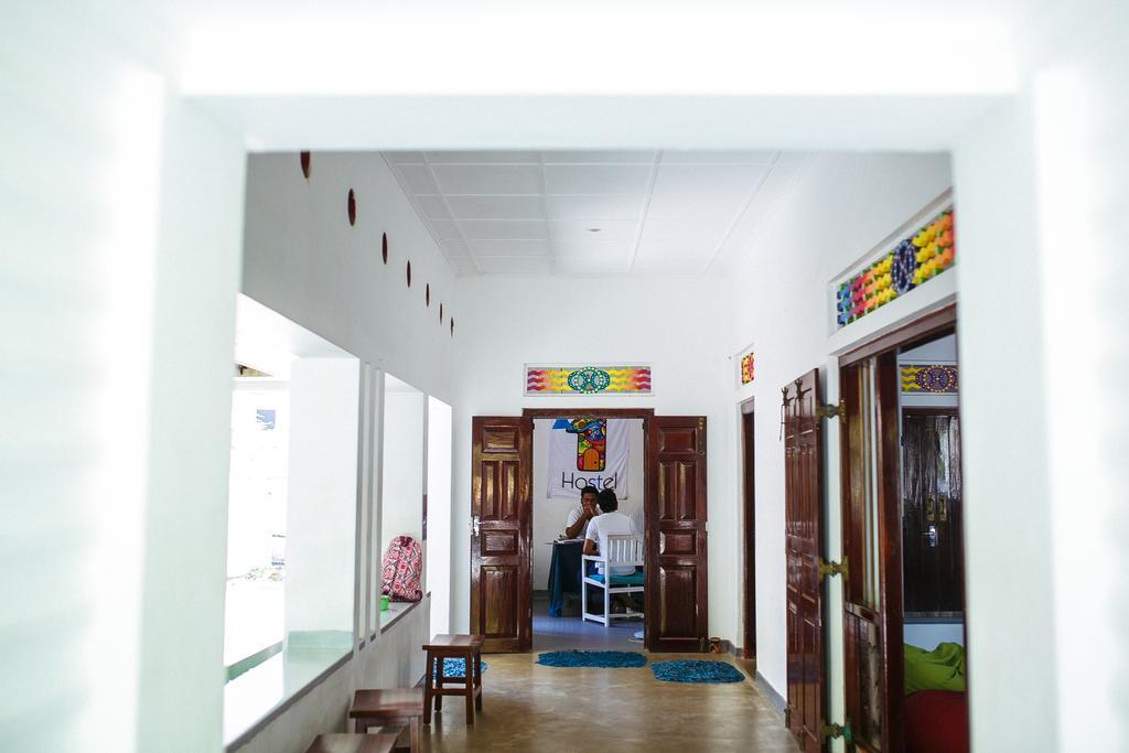 Hostel First Mirissa Extérieur photo